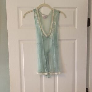 Sheer Lace-Trim Mint Green Sleeveless Blouse. Nylon/Chiffon Lace